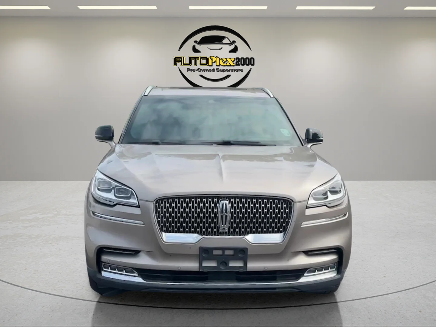 Used 2020 Brown Lincoln Reserve image 2
