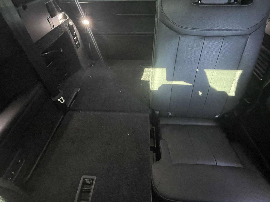 2025 Land Rover Range Rover SE - Photo 12