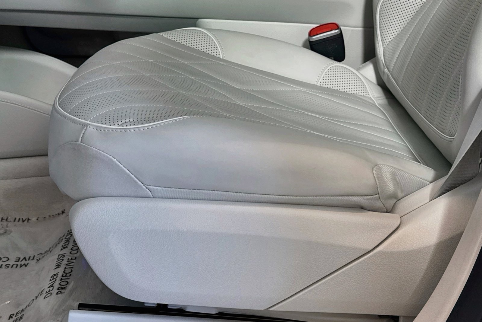 New 2026 Black Mercedes-Benz EQS 400 image 17