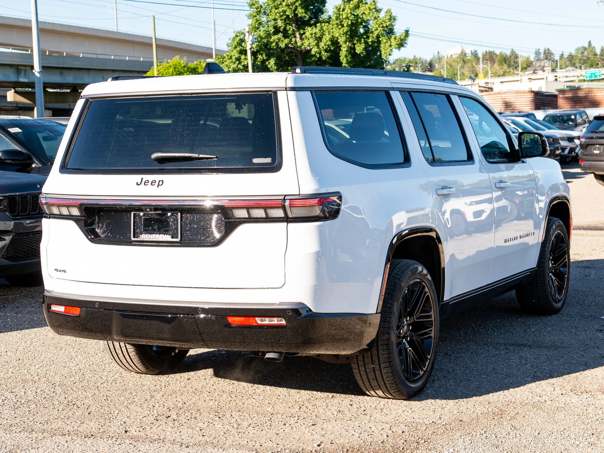 New 2026 White Jeep Limited Reserve* image 6