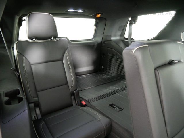 Used 2022 White Frost Tricoat GMC SLT w/ Luxury Pkg & Premium Pkg image 17