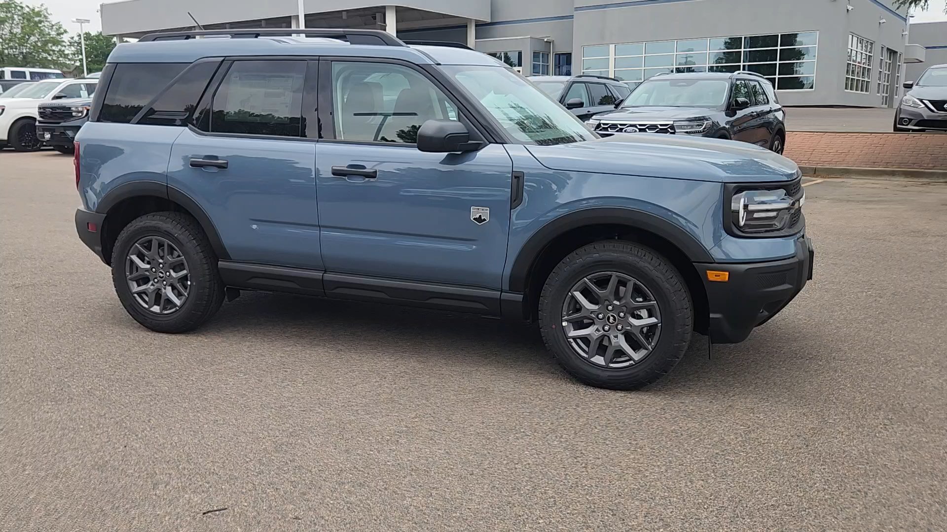 New 2026 Azure Gray Metallic Tri-Coat Ford Big Bend image 13
