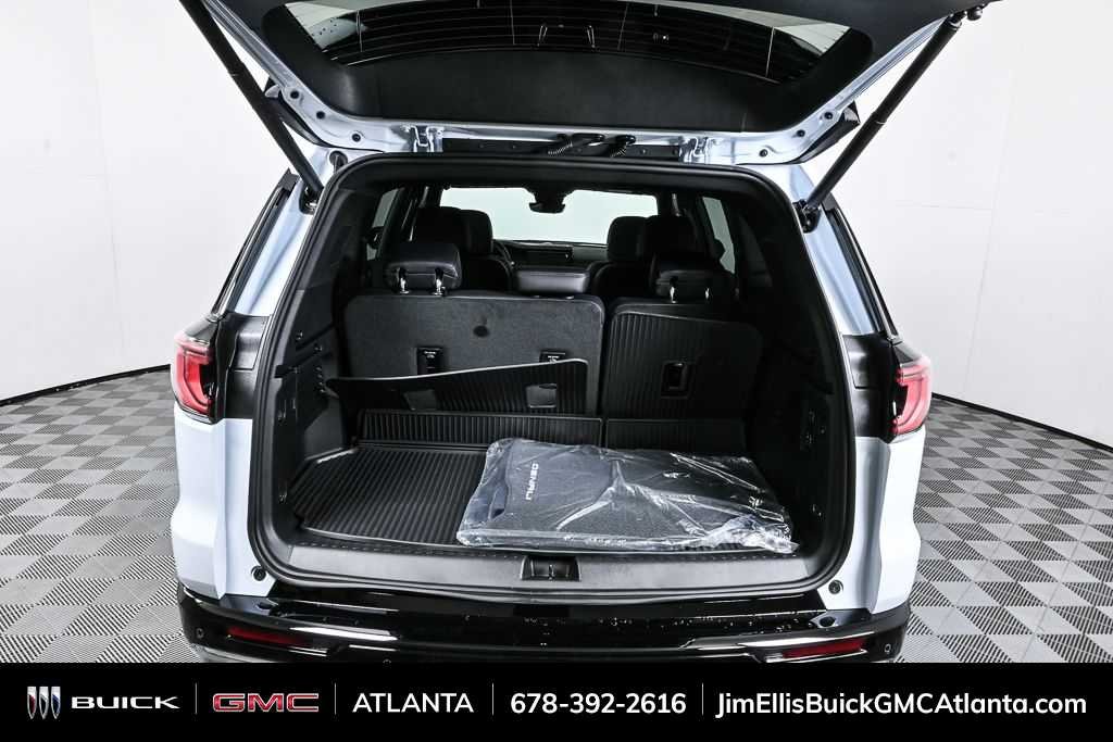 2026 GMC Acadia Denali - Photo 32