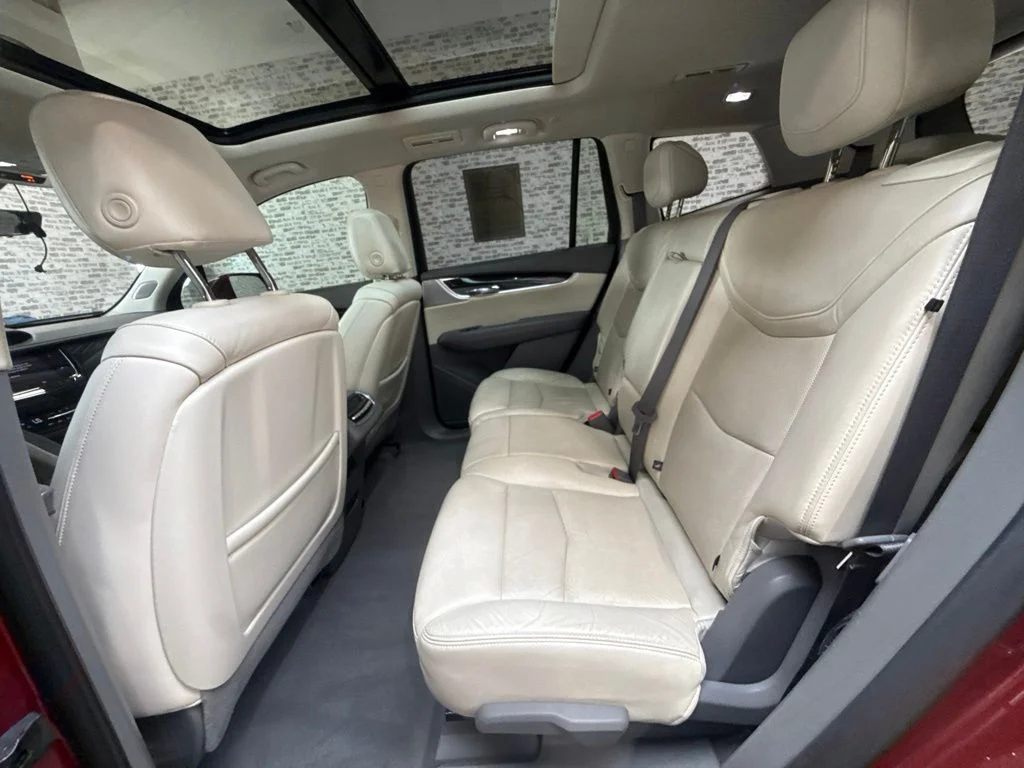 Used 2020 Red Horizon Tintcoat Cadillac Premium Luxury image 15