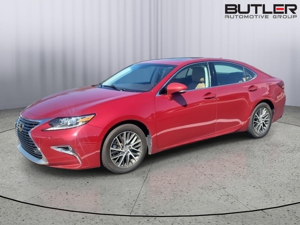 Used 2016 Matador Red Mica Lexus Sedan image 1