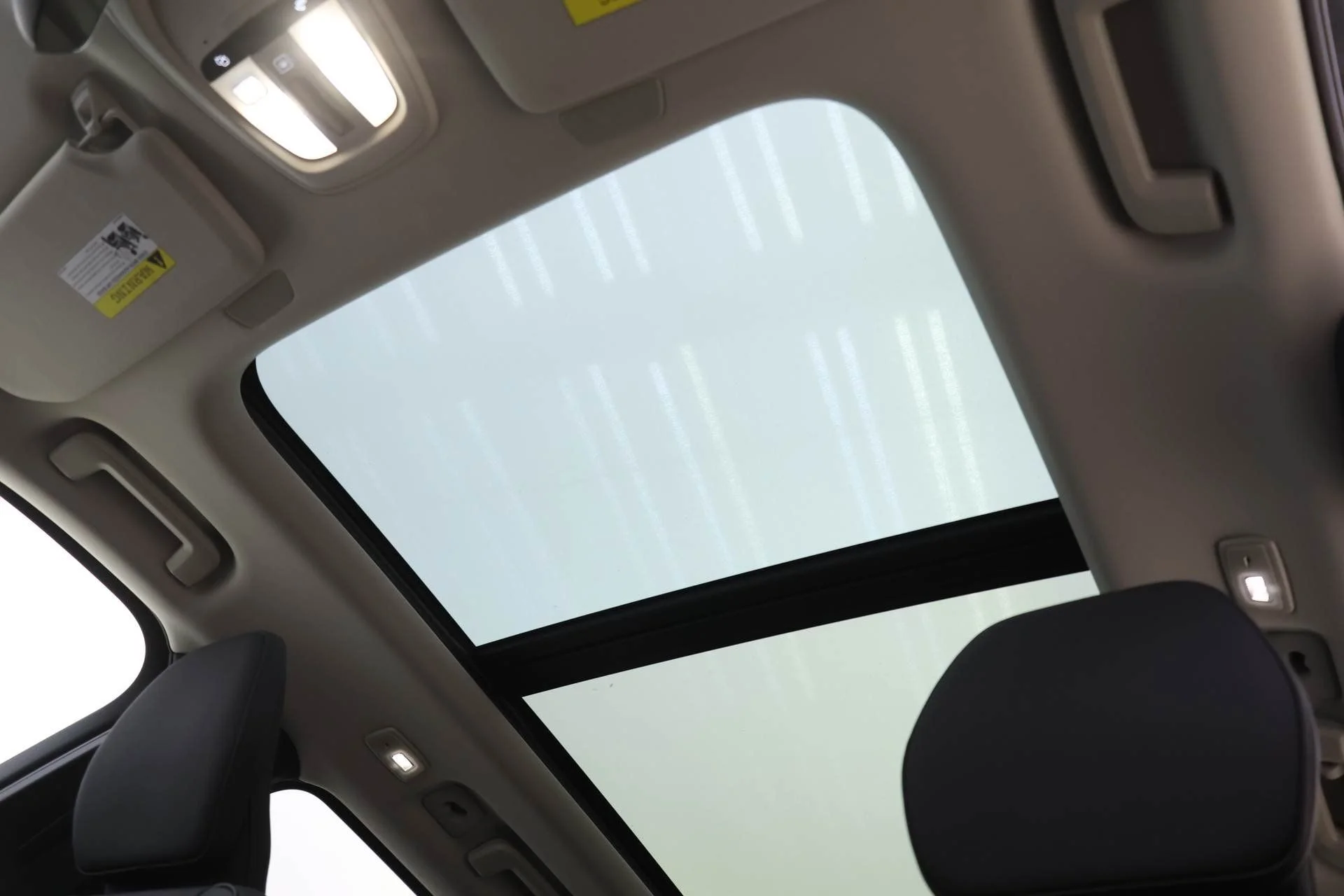 New 2026 Black Volvo B6 Plus 7-Seater image 15