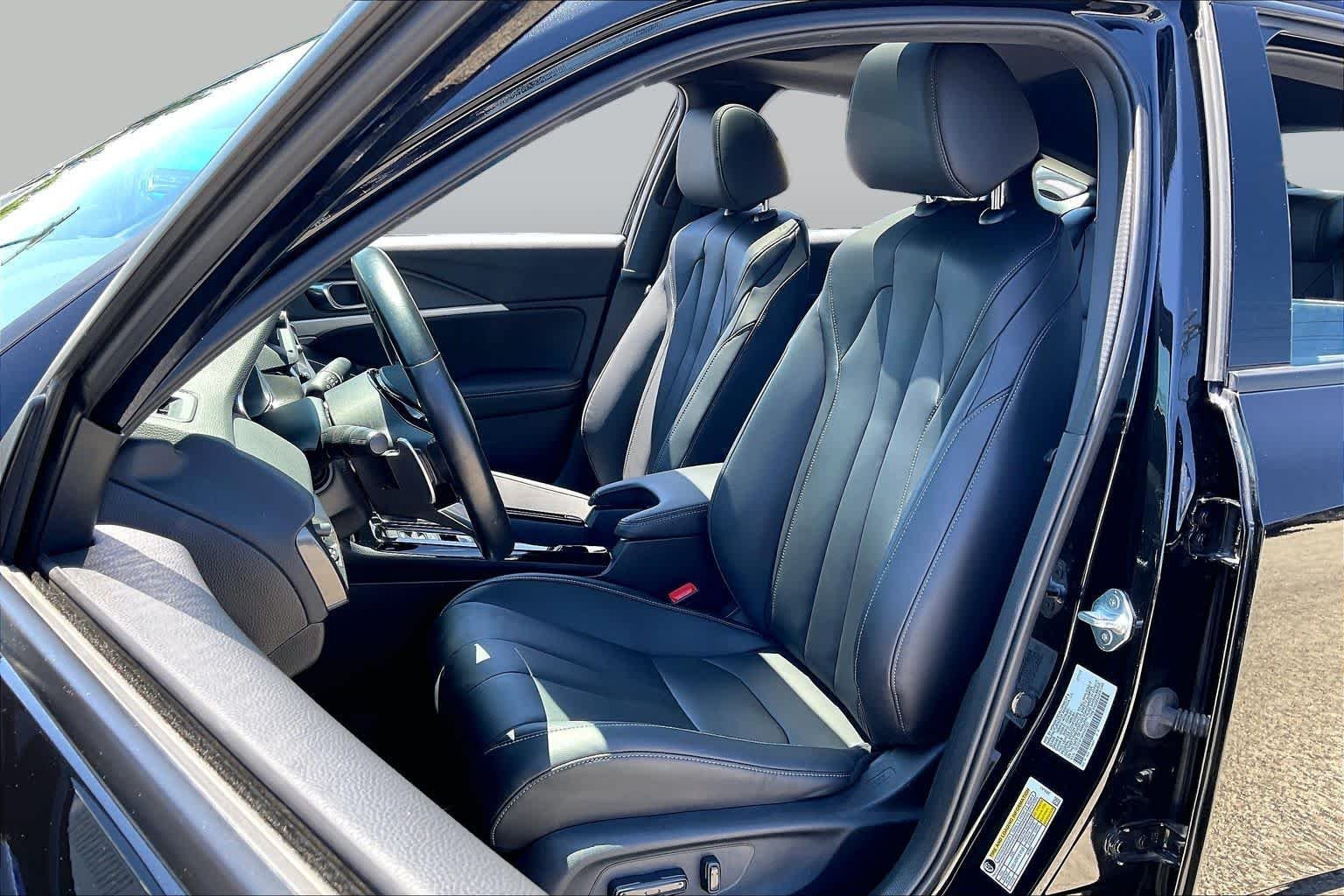 Used 2024 Majestic Black Pearl Acura w/A-Spec Package image 8