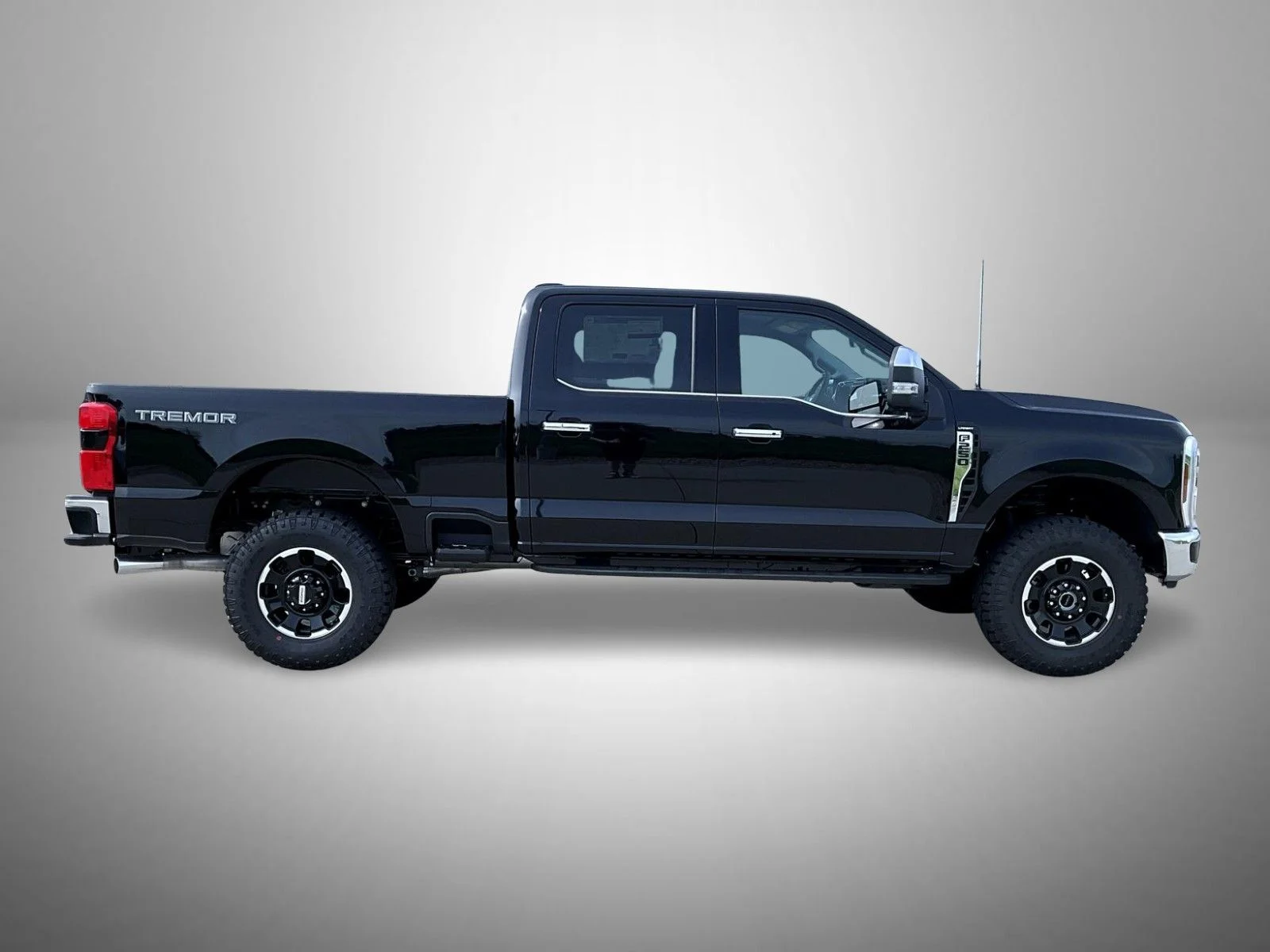 New 2026 Agate Black Metallic Ford Lariat image 4