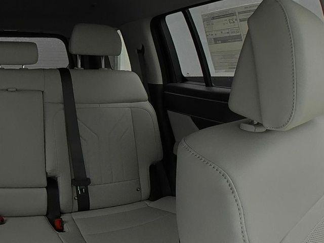 New 2027 Gray Hyundai SEL AWD image 39