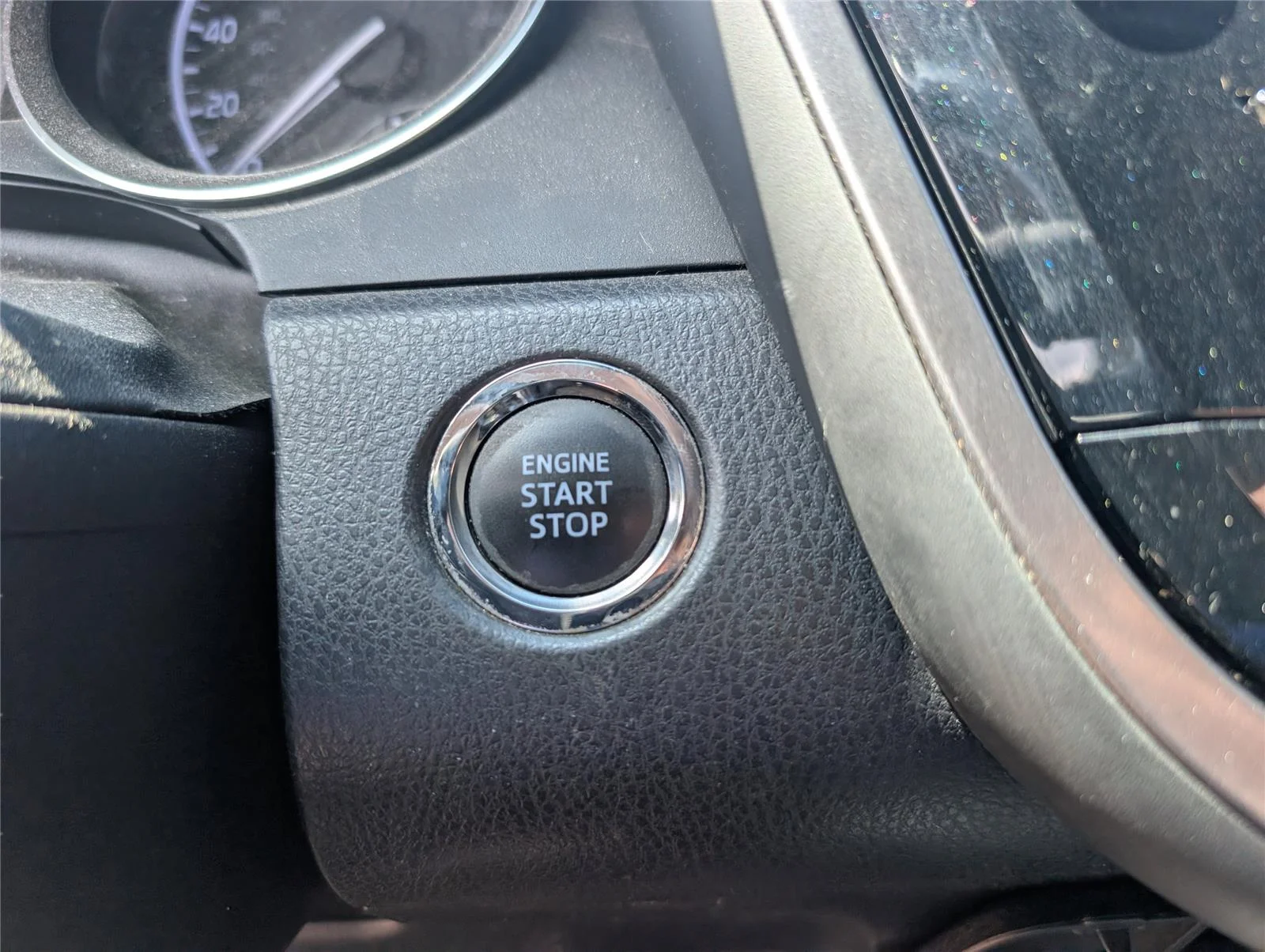 Used 2018 Super White Toyota SE image 19