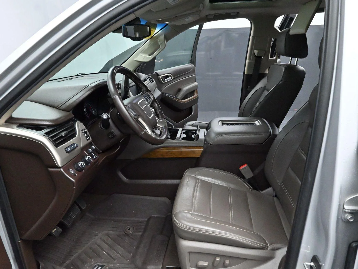 Used 2019 QUICKSILVER METALLIC GMC Denali image 12