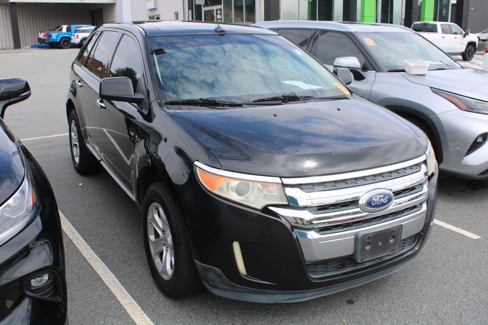 Used 2011 Tuxedo Black Metallic Ford SEL image 3