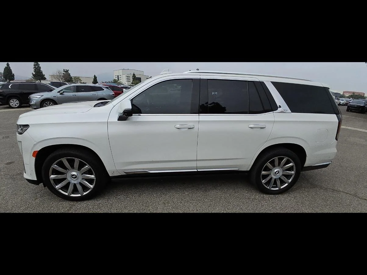 Used 2021 CRYSTAL WHITE TRICOAT Cadillac Premium Luxury Platinum image 6