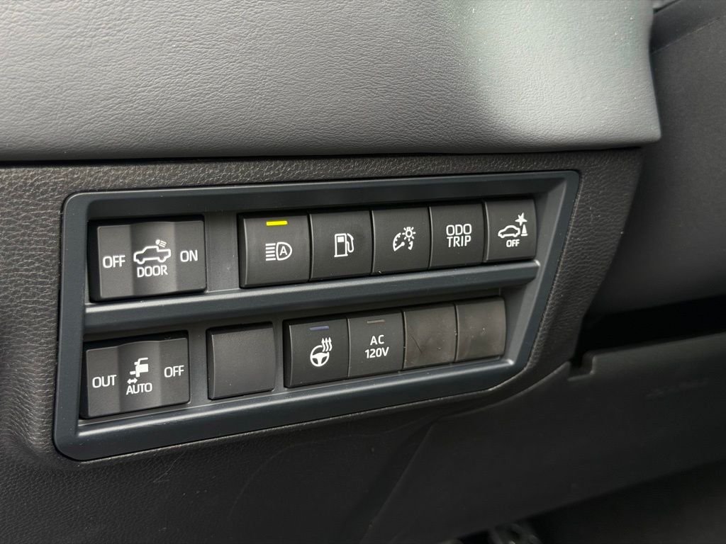 2026 Toyota Tundra Platinum - Photo 27