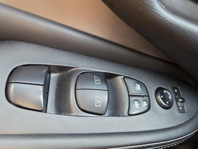 Used 2024 Brilliant Silver Metallic Nissan SV image 18