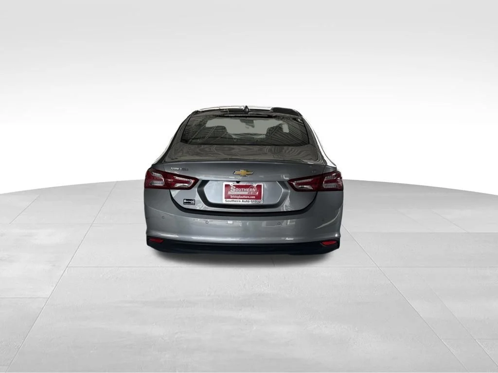 Used 2024 Gray Chevrolet LT image 4