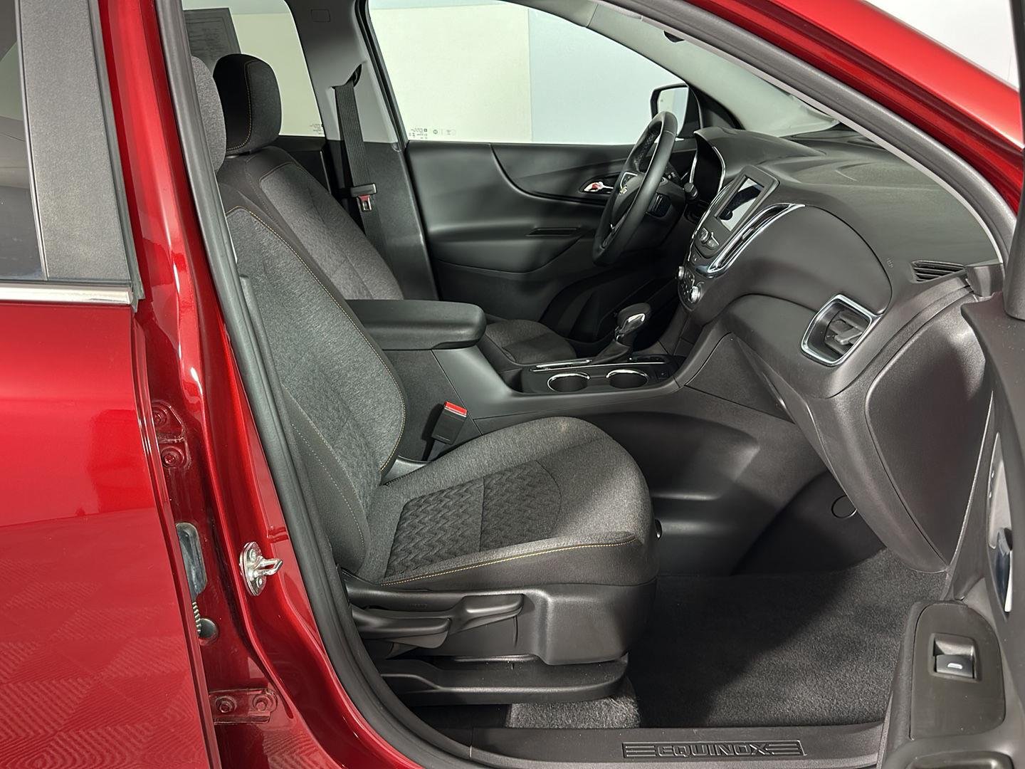 Used 2024 Radiant Red Tintcoat Chevrolet LT image 27