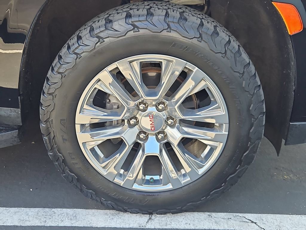 Used 2021 Onyx Black GMC Denali image 29