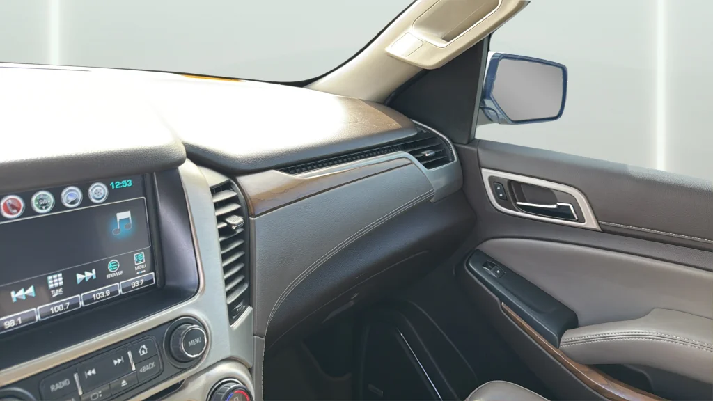 Used 2019 White GMC Denali image 16