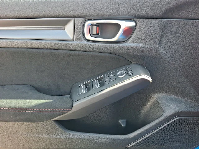Used 2025 Boost Blue Pearl Honda  image 12