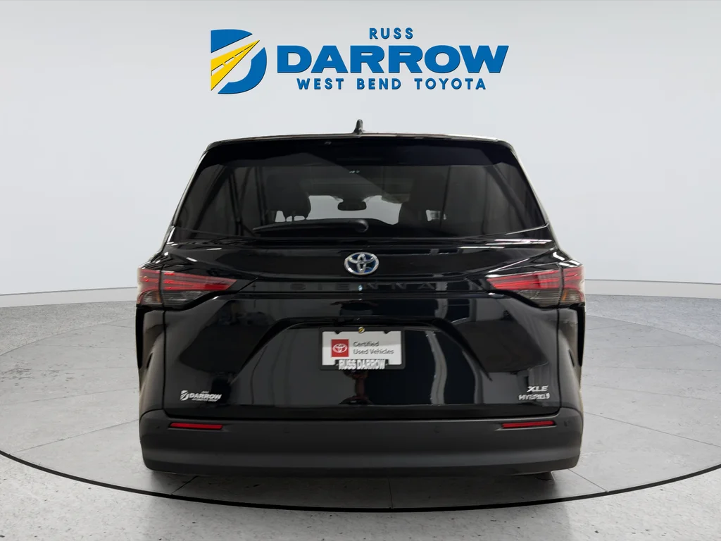 Used 2022 Black Toyota XLE image 4