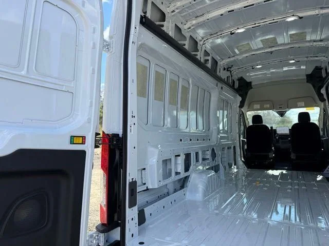 New 2026 Oxford White Ford Cargo Van image 8