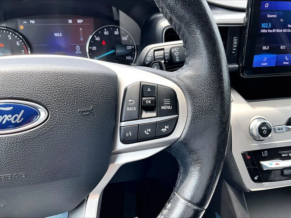 Used 2020 Blue Ford XLT image 20