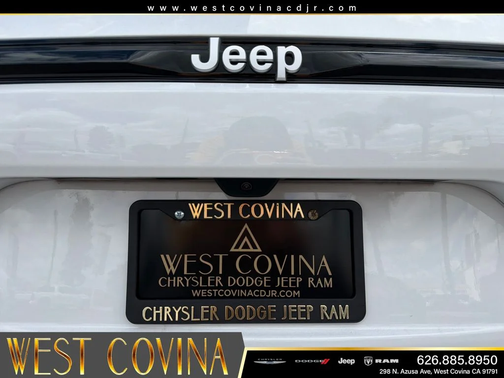 New 2026 Bright White Clearcoat Jeep Laredo X image 28