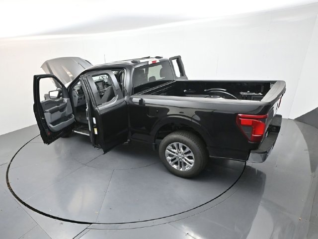 New 2026 Agate Black Metallic Ford XLT image 48
