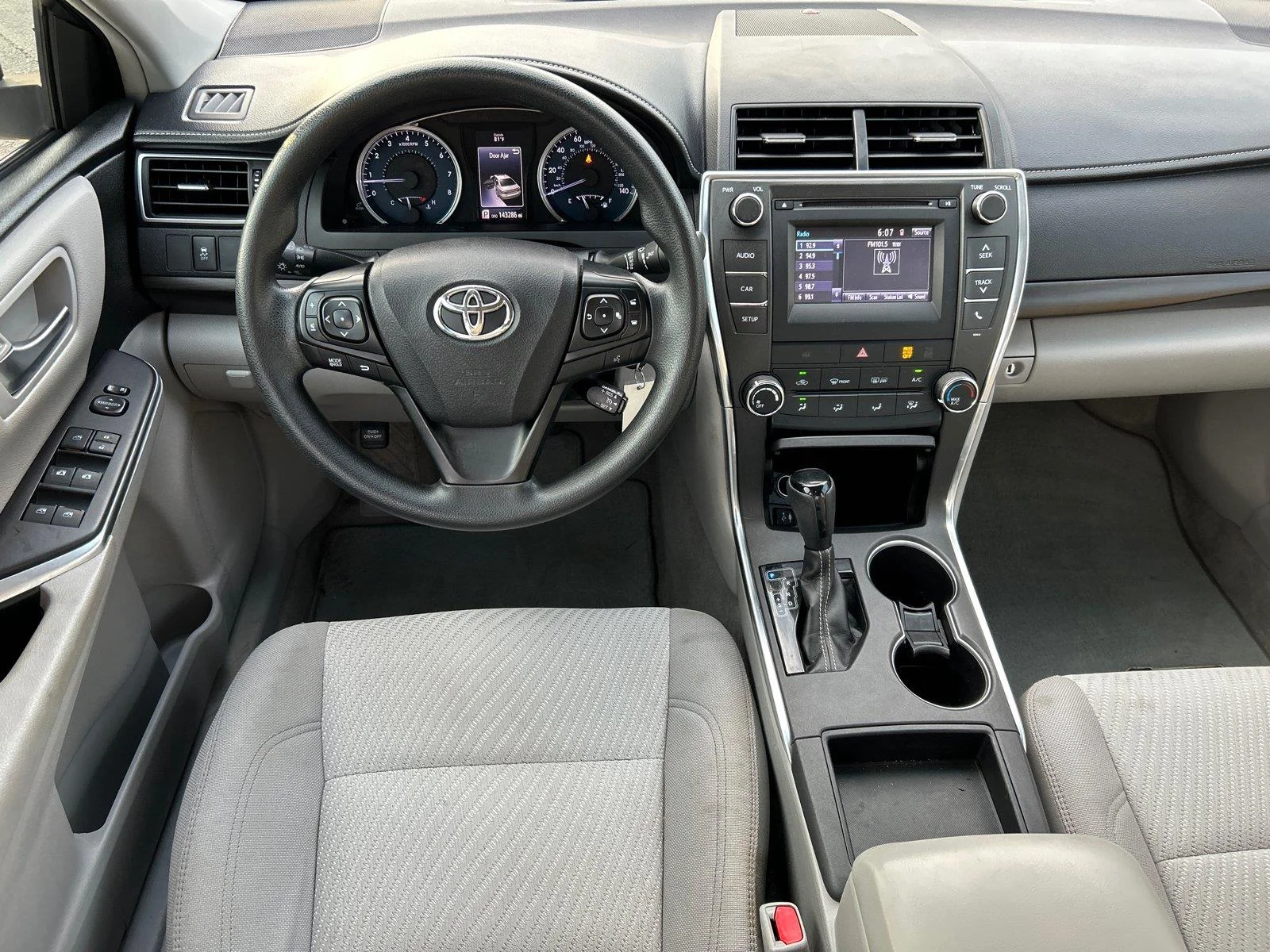 Used 2017 Super White Toyota XSE image 29