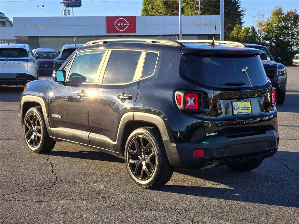 Used 2017 Black Jeep Latitude image 24