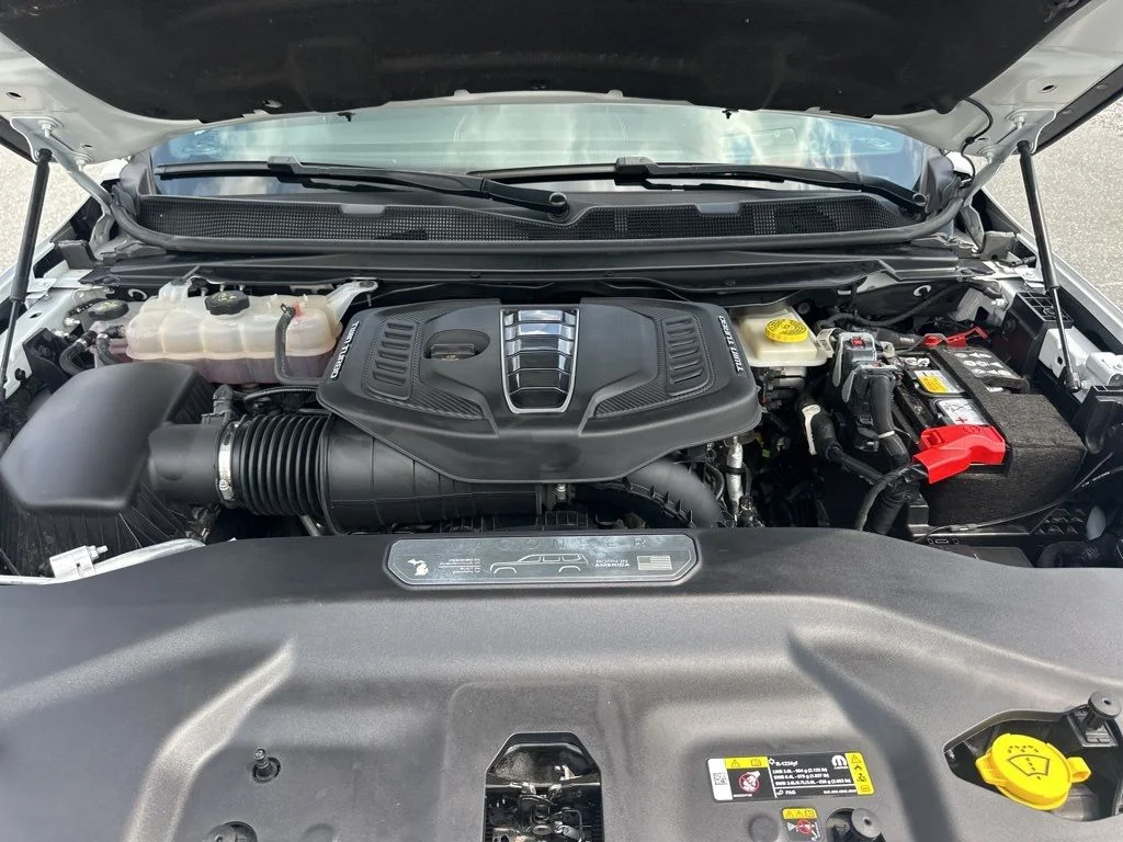 Used 2024 White Jeep Series II image 36