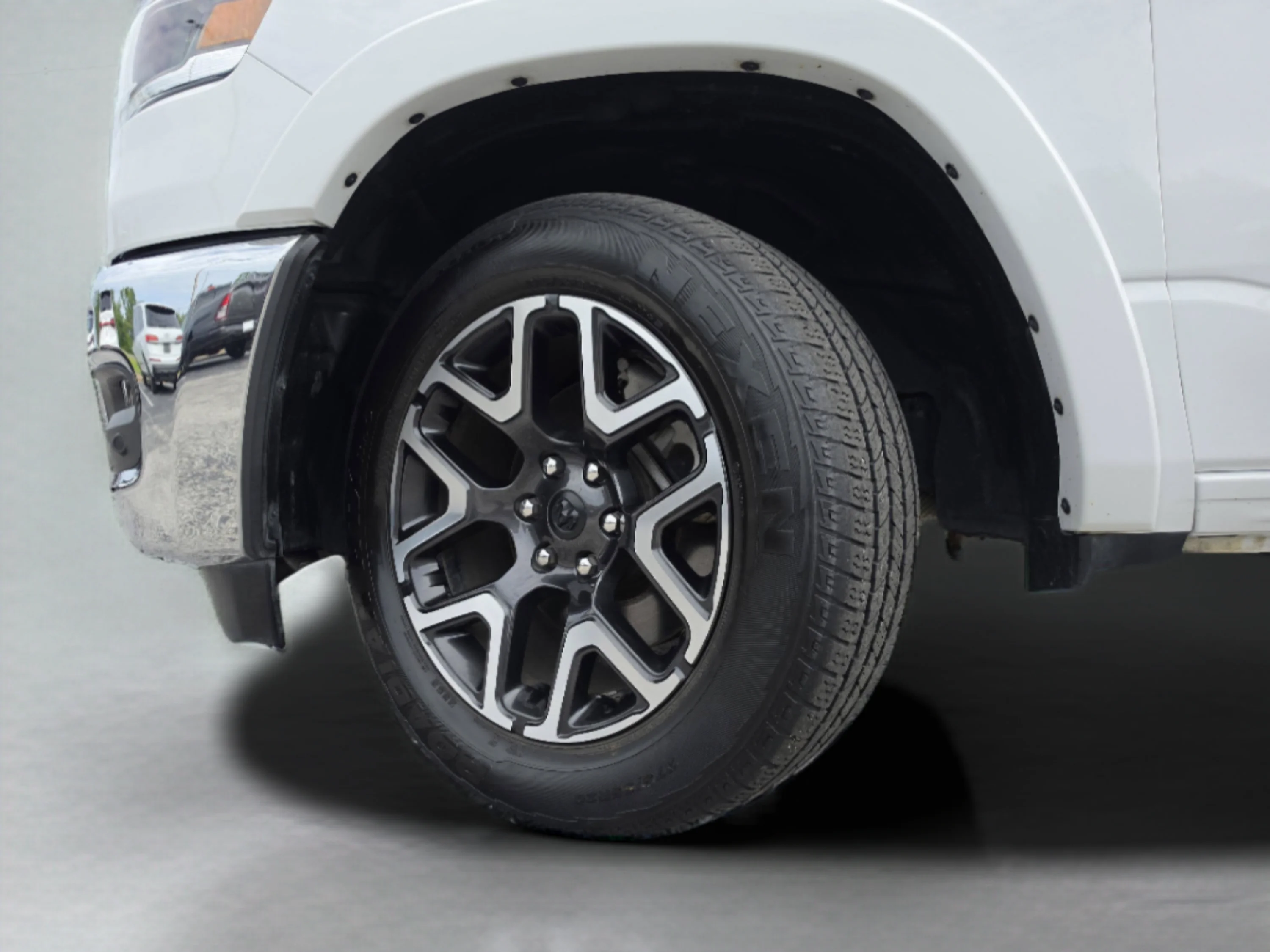 Used 2025 Bright White Clearcoat Ram Laramie image 36