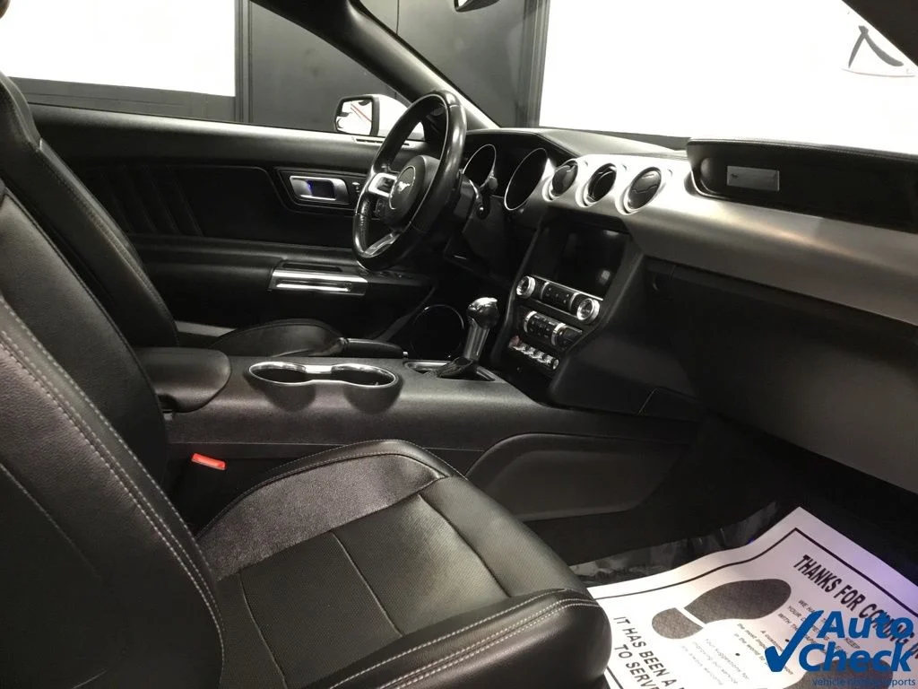 Used 2019 Silver Ford GT Premium image 38
