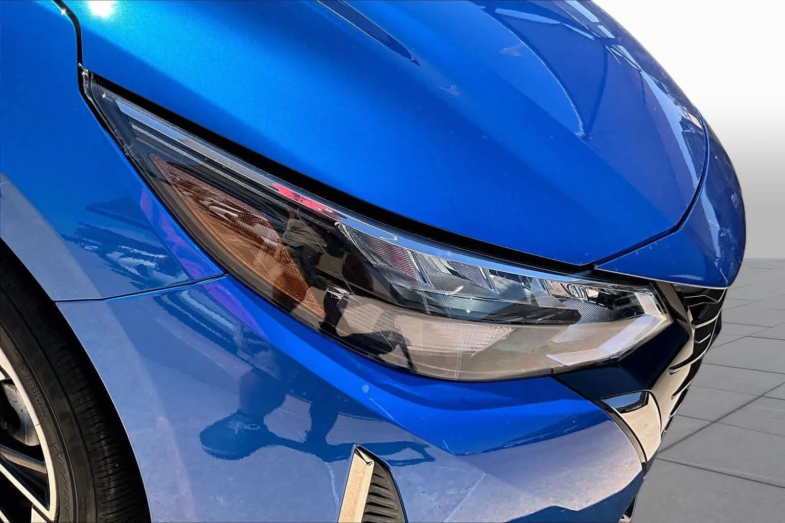 Used 2025 Electric Blue Metallic Nissan SR image 26