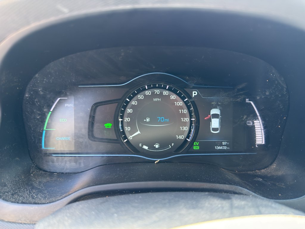 Used 2017 Summit Gray Hyundai SEL image 1