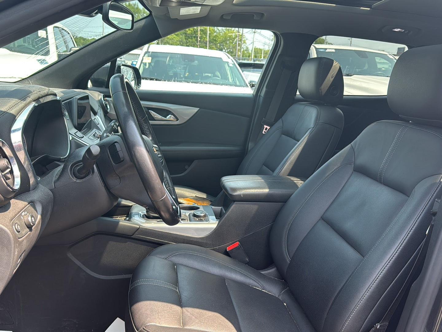 Used 2022 Iron Gray Metallic Chevrolet LT image 7