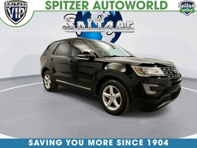 Used 2017 Black Ford XLT image 3