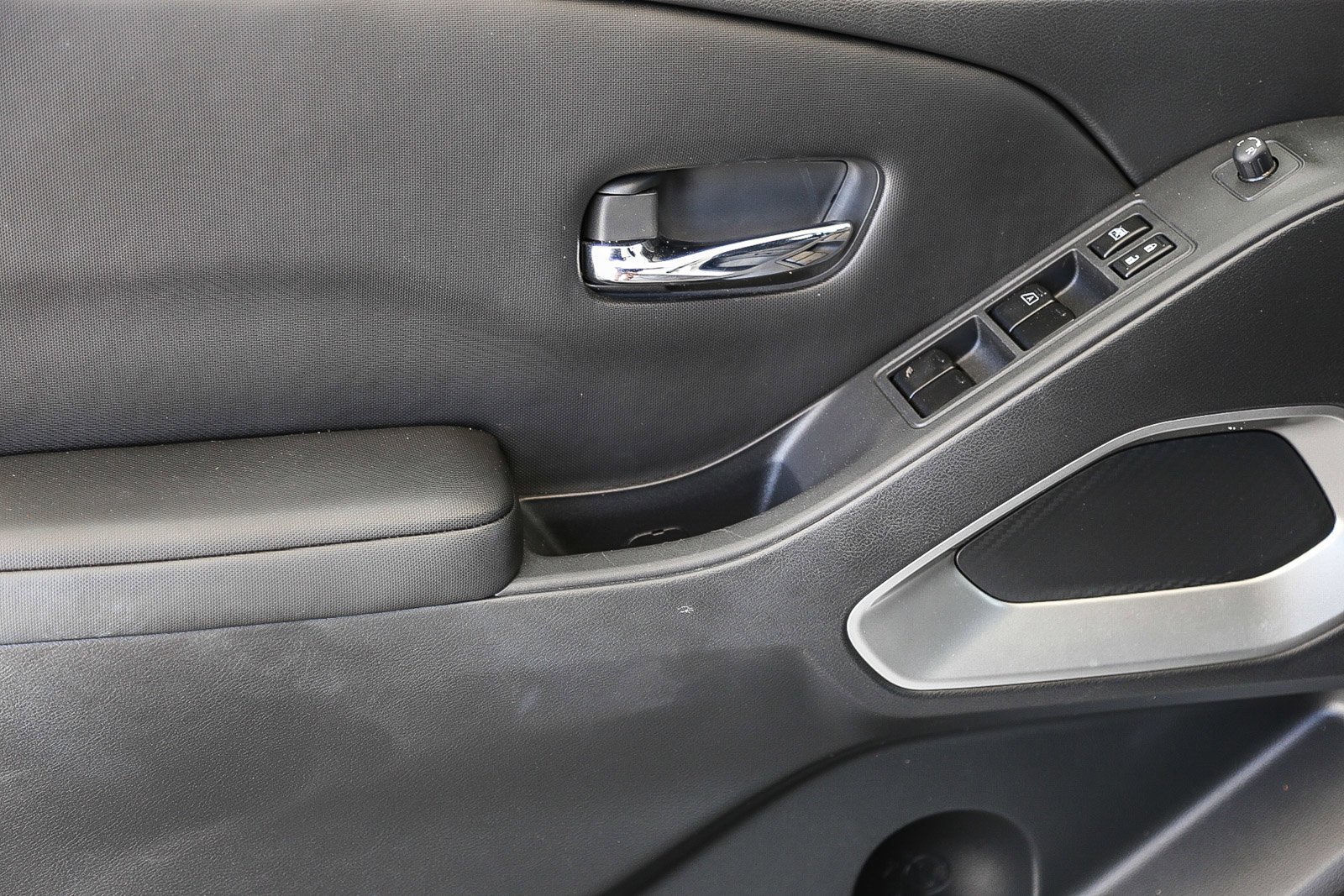 2023 Nissan Frontier SV - Photo 20