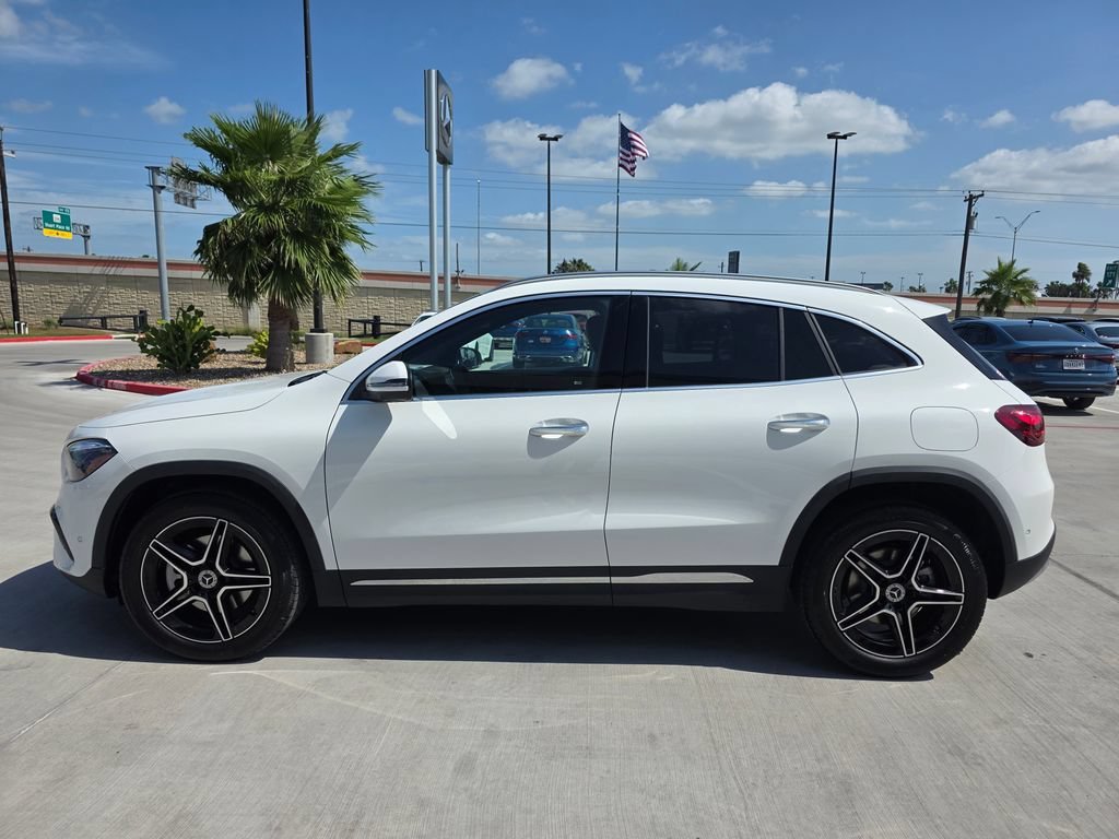 New 2026 Polar White Mercedes-Benz GLA 250 image 33