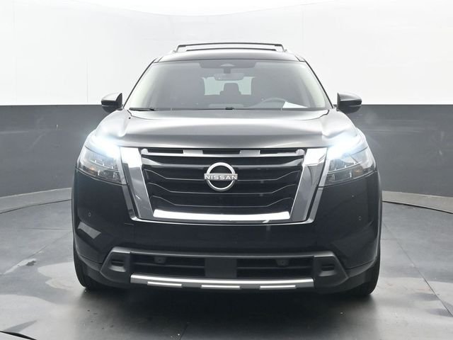 Used 2025 Super Black Nissan SL image 22