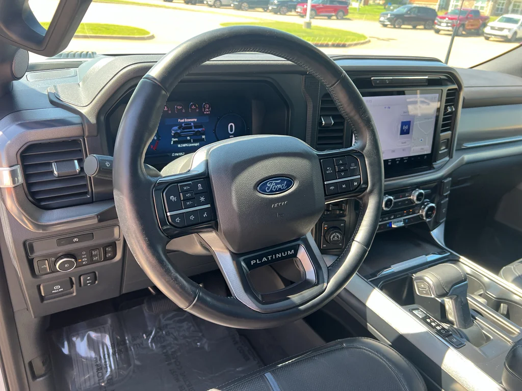 Used 2025 Space White Metallic Ford Platinum image 12
