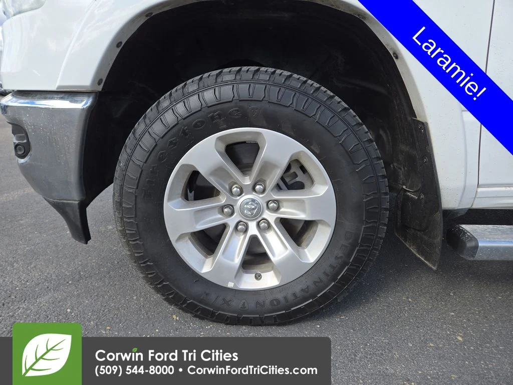 Used 2021 White Ram Laramie image 7