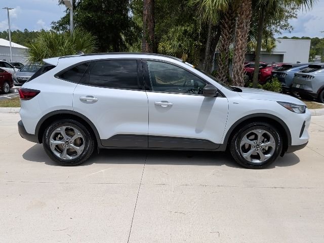 Certified Used 2025 Space Silver Ford ST-Line image 4