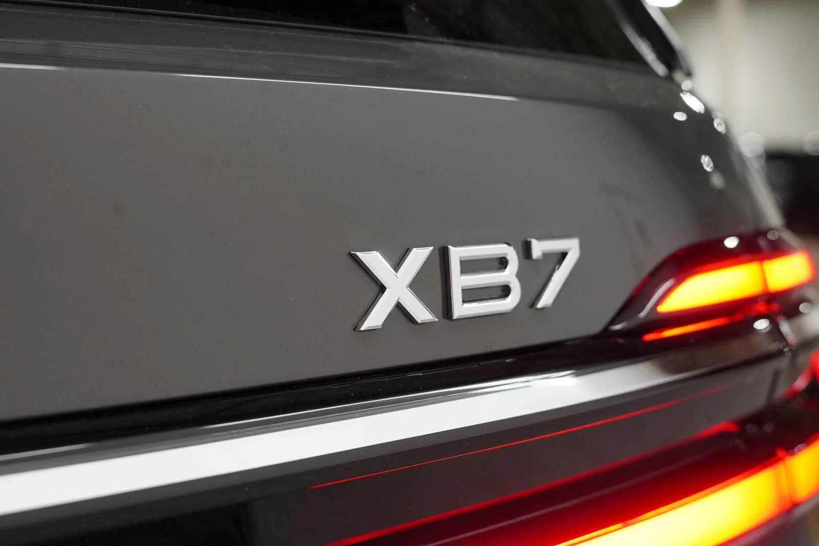 Used 2026 Dravit Grey Metallic BMW ALPINA XB7 image 9