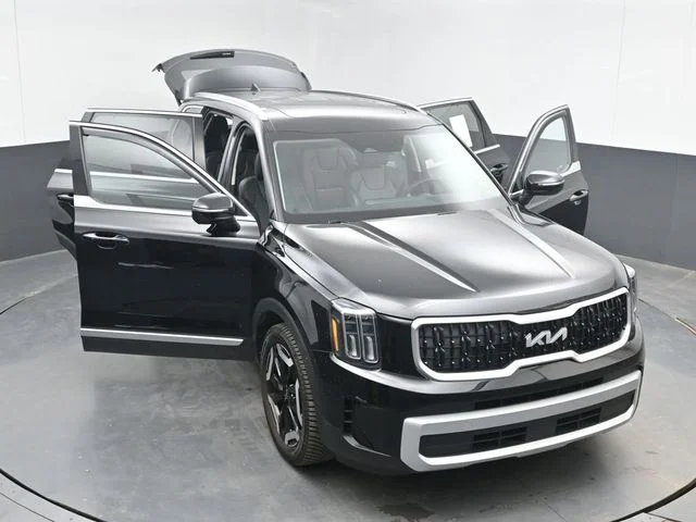 Used 2024 Ebony Black Kia EX image 53