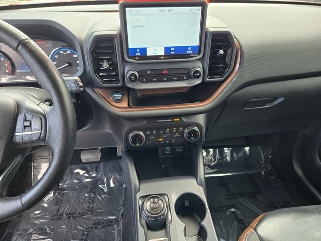 Used 2022 Red Ford Outer Banks image 16