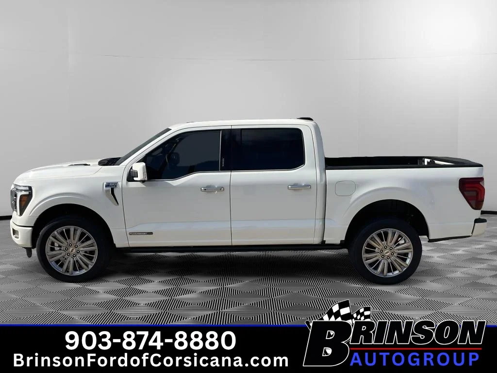 New 2026 Star White Metallic Tri-Coat Ford Platinum® image 3