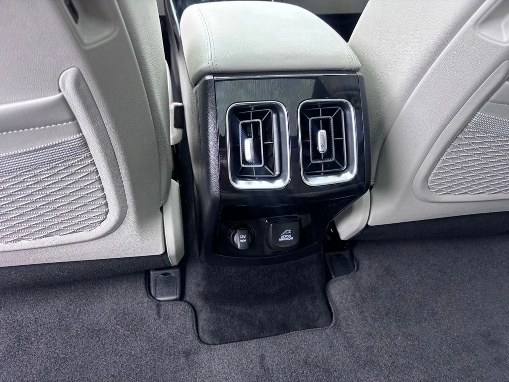 Used 2025 Gray Kia SX Prestige image 25