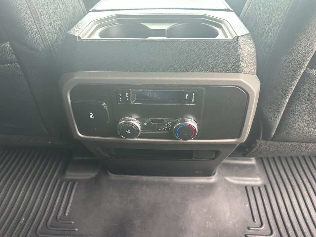Used 2018 Shadow Black Ford XLT image 27